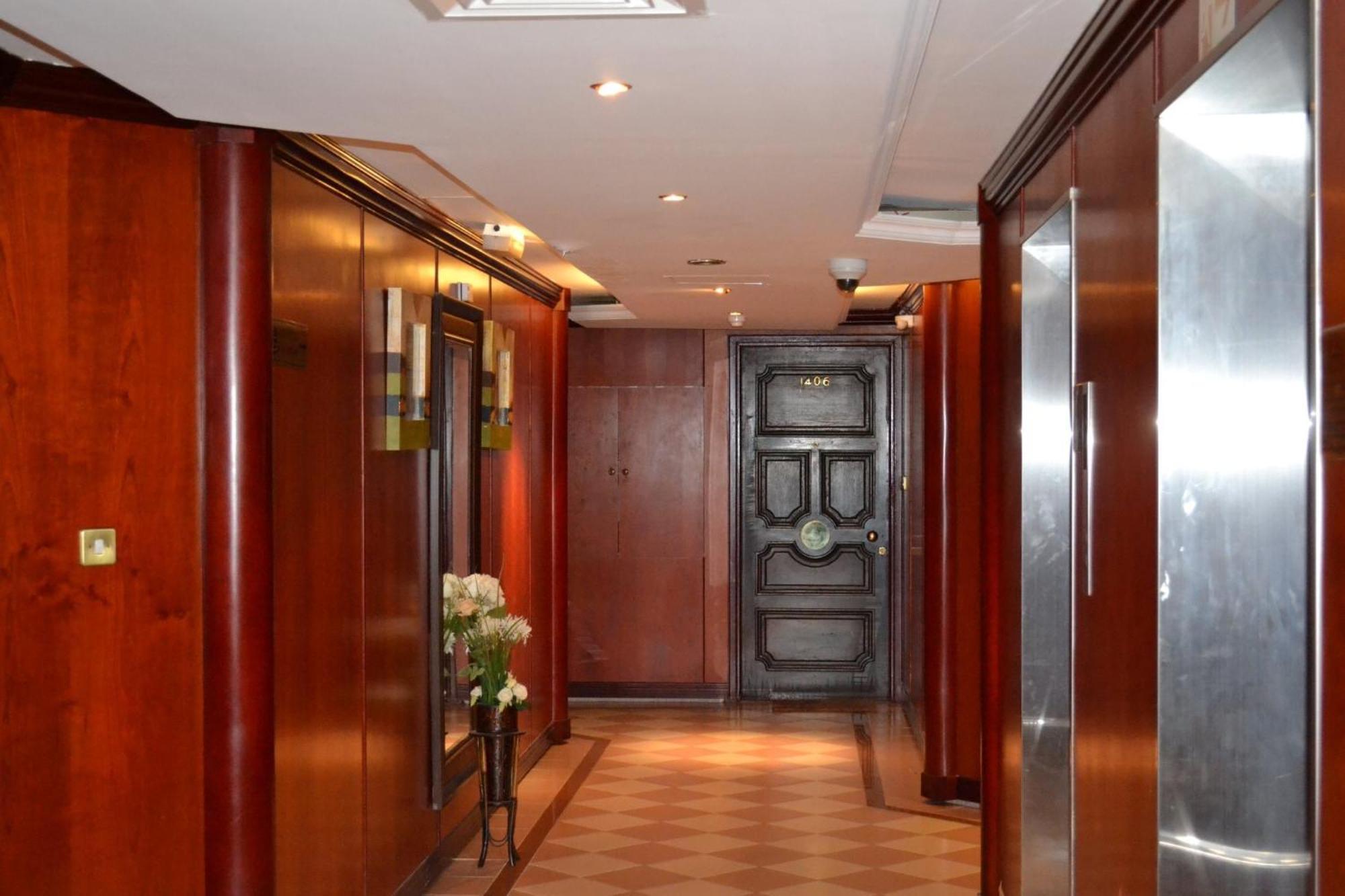 Abu Dhabi Plaza Hotel Apartments Exteriér fotografie