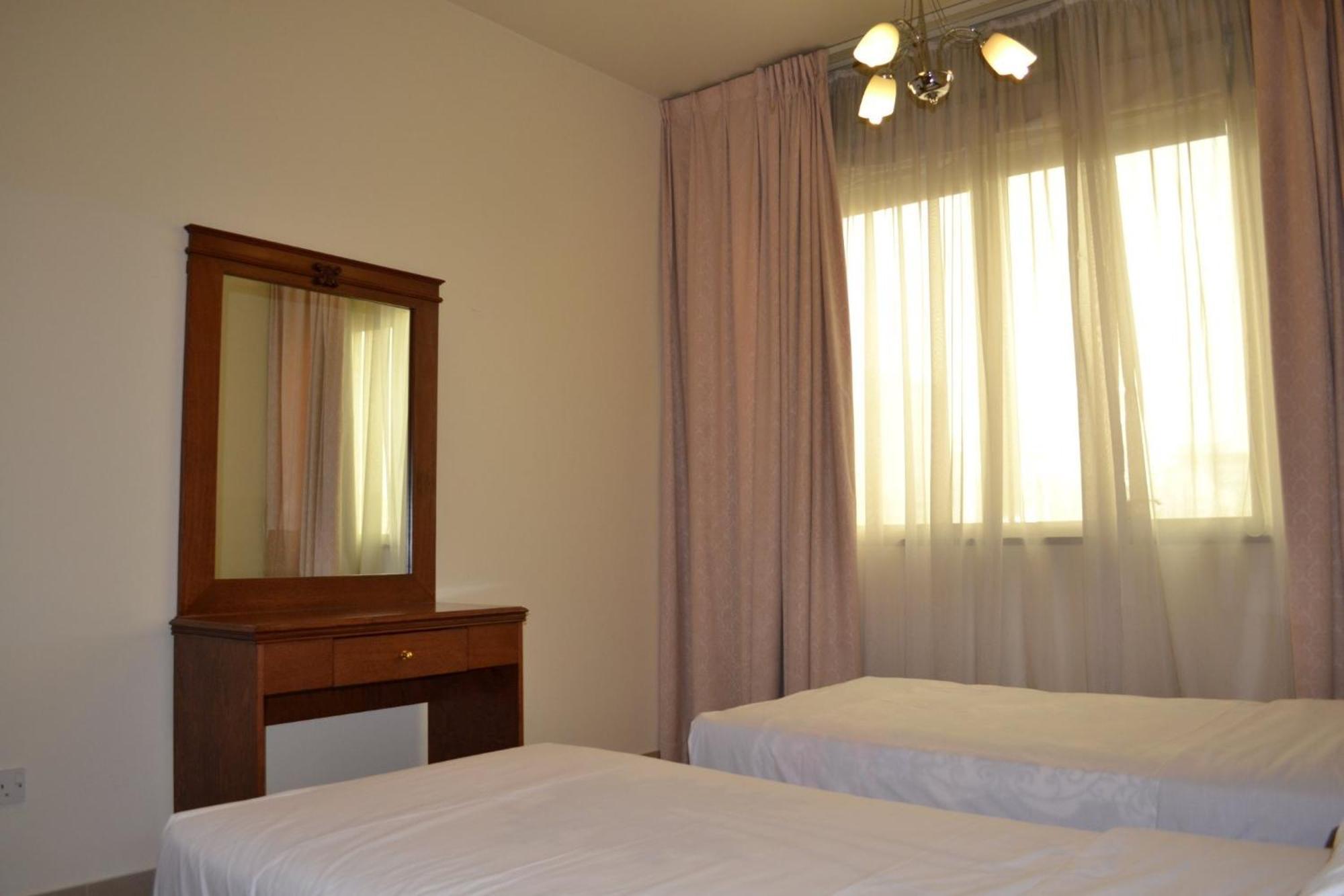 Abu Dhabi Plaza Hotel Apartments Exteriér fotografie